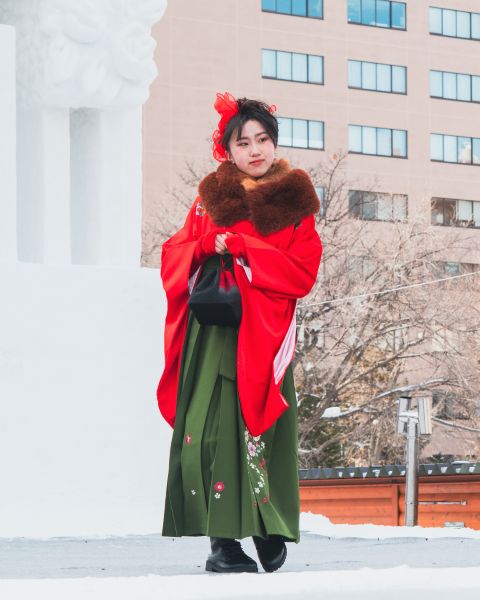 さっぽろ雪まつり大雪像ステージ着物ショー